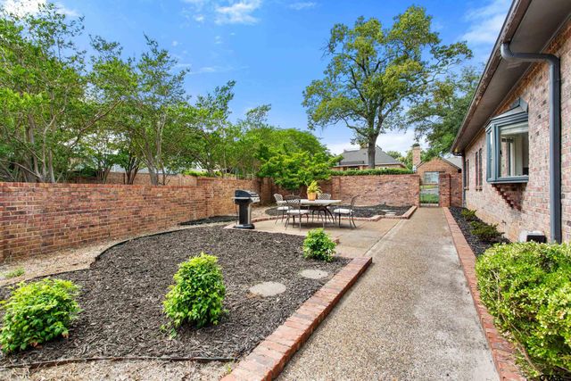 612 Rosemont Place II, Tyler, TX 75701