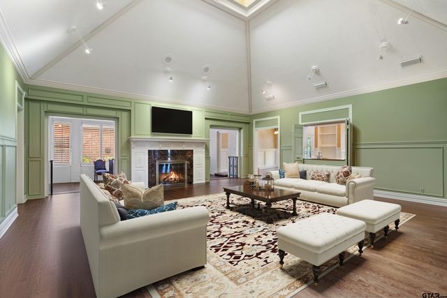 612 Rosemont Place II, Tyler, TX 75701