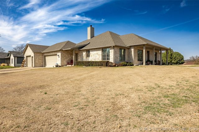 33389 S Coves Drive, Afton, OK 74331