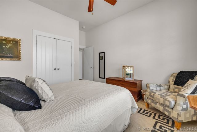 33389 S Coves Drive, Afton, OK 74331