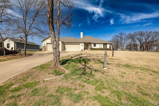 33389 S Coves Drive, Afton, OK 74331