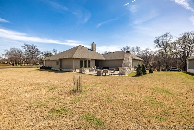 33389 S Coves Drive, Afton, OK 74331