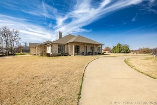 33389 S Coves Drive, Afton, OK 74331