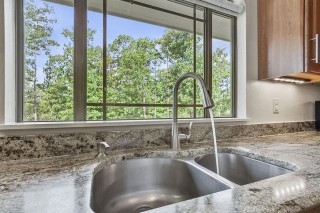 794 County Road 3345, Colmesneil, TX 75938