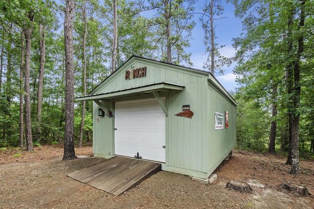 794 County Road 3345, Colmesneil, TX 75938
