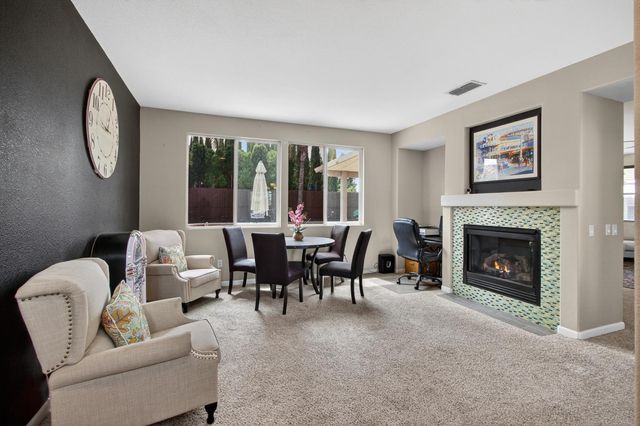 2695 3rd St, Lincoln, CA 95648