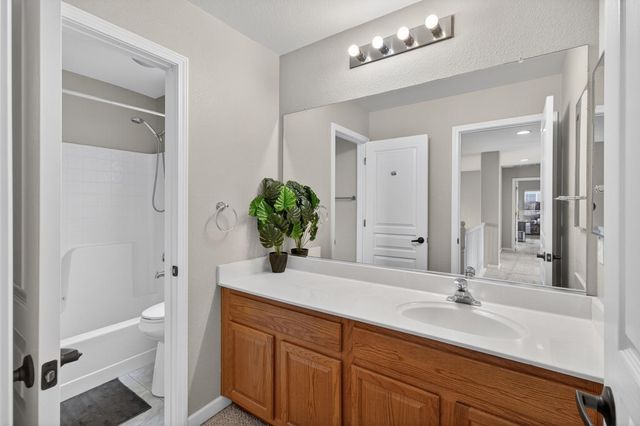 2695 3rd St, Lincoln, CA 95648
