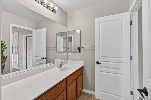 2695 3rd St, Lincoln, CA 95648