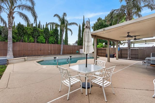 2695 3rd St, Lincoln, CA 95648