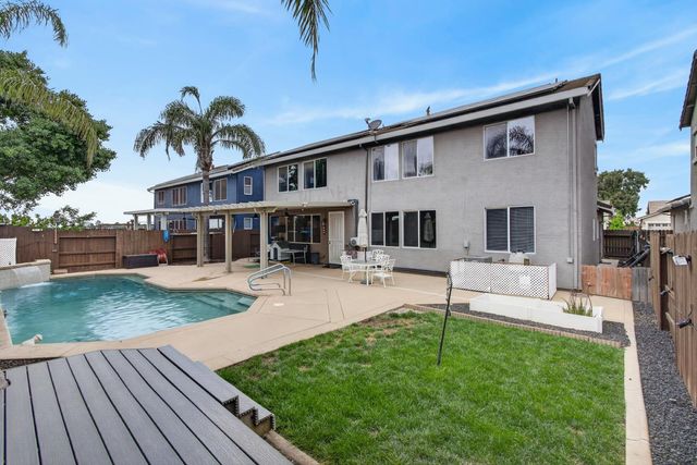 2695 3rd St, Lincoln, CA 95648