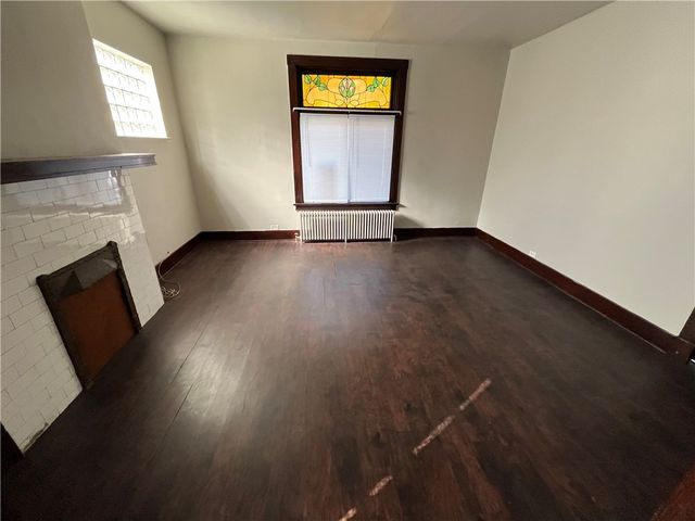 227 Maytide Street, Carrick, PA 15227