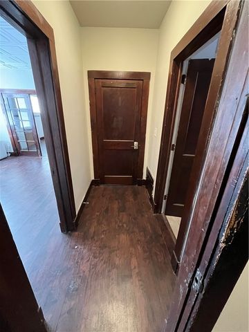 227 Maytide Street, Carrick, PA 15227