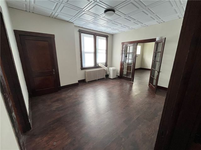 227 Maytide Street, Carrick, PA 15227