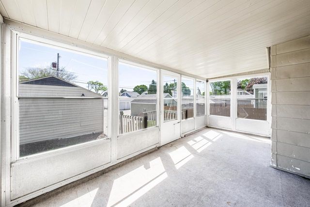 1438 95th STREET, West Allis, WI 53214