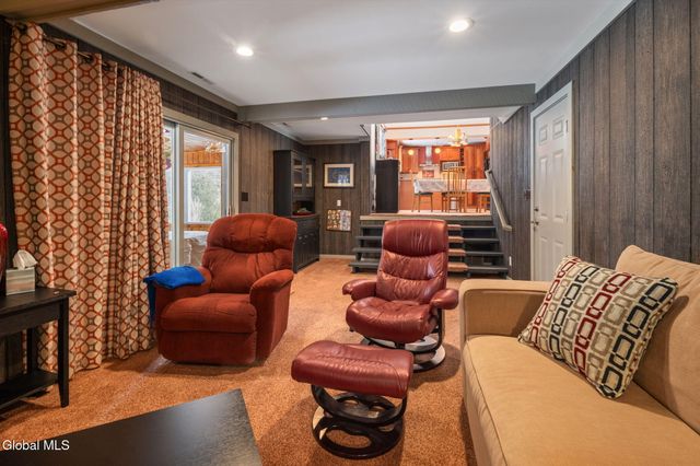 751 Carlton Road, Clifton Park, NY 12065