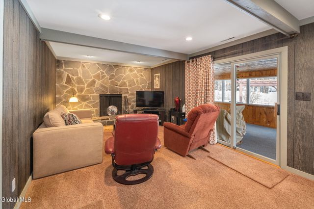 751 Carlton Road, Clifton Park, NY 12065