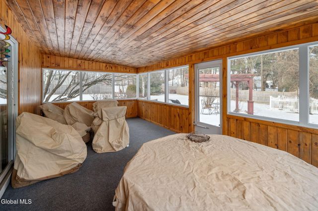 751 Carlton Road, Clifton Park, NY 12065