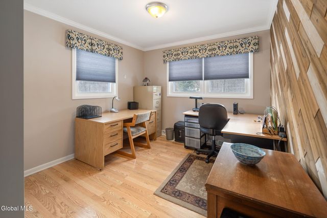 751 Carlton Road, Clifton Park, NY 12065