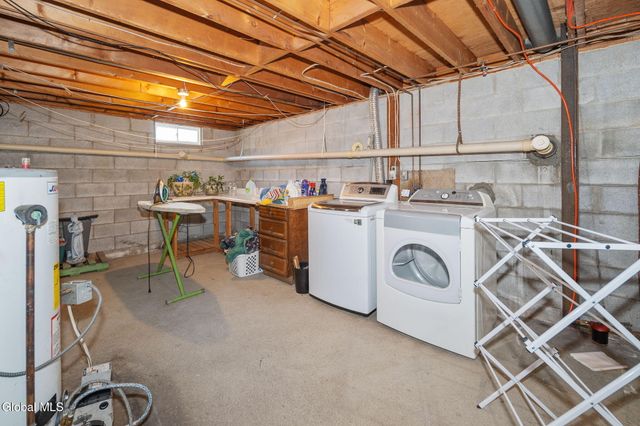 751 Carlton Road, Clifton Park, NY 12065