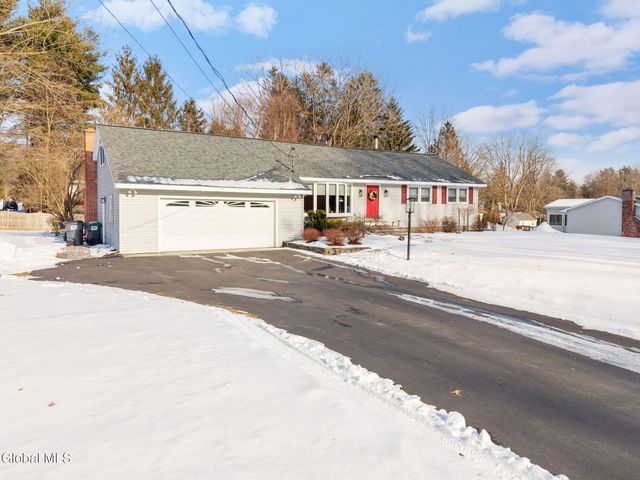 751 Carlton Road, Clifton Park, NY 12065