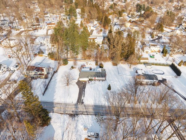 751 Carlton Road, Clifton Park, NY 12065