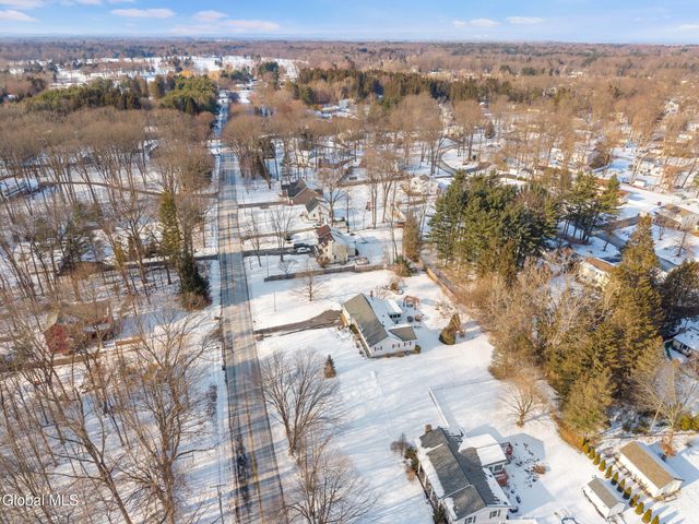 751 Carlton Road, Clifton Park, NY 12065