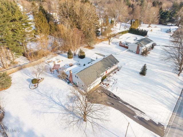 751 Carlton Road, Clifton Park, NY 12065