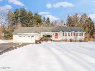 751 Carlton Road, Clifton Park, NY 12065