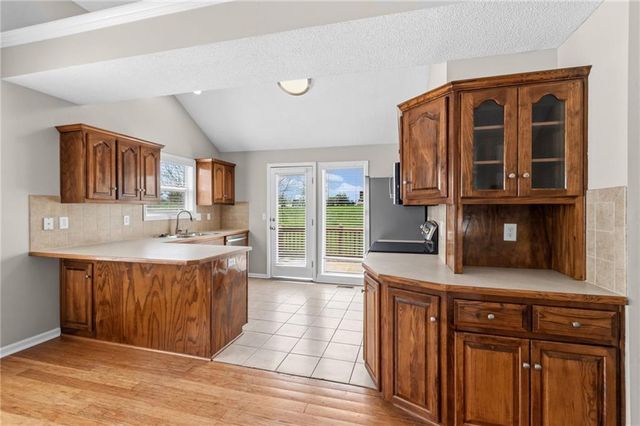 9112 N Camden Avenue, Kansas City, MO 64154