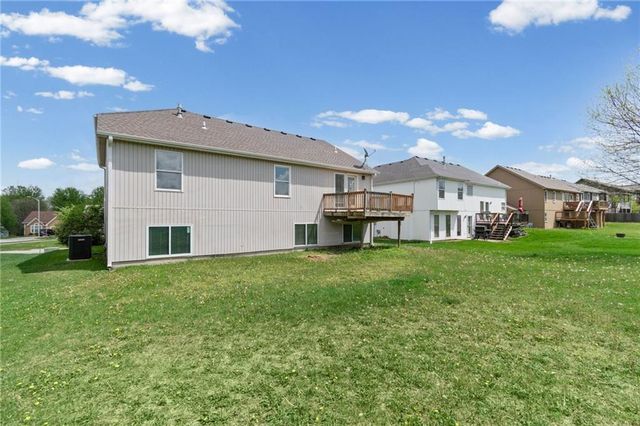 9112 N Camden Avenue, Kansas City, MO 64154