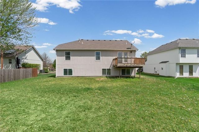 9112 N Camden Avenue, Kansas City, MO 64154