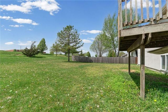 9112 N Camden Avenue, Kansas City, MO 64154