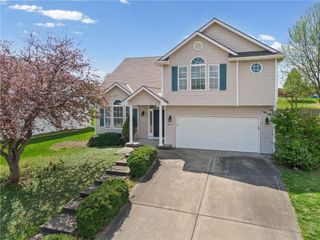 9112 N Camden Avenue, Kansas City, MO 64154