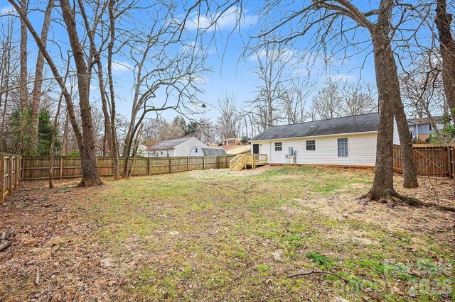 10409 Landon Street, Charlotte, NC 28215