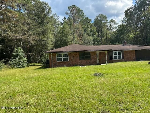 135 Sam Mitchell Road, Picayune, MS 39466