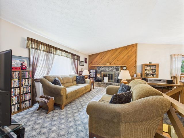 4975 Jacobs Ladder Rd Road SW, Lancaster, OH 43130