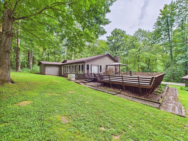 4975 Jacobs Ladder Rd Road SW, Lancaster, OH 43130