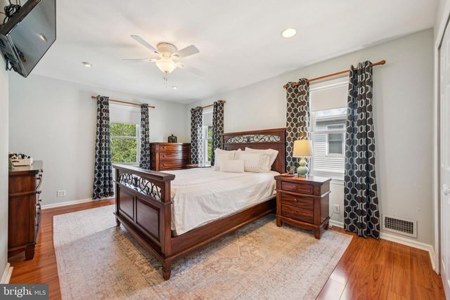 215 FILMORE ST, Riverside, NJ 08075
