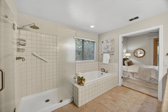 2206 Fort Point Dr, Gold River, CA 95670