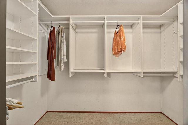 2206 Fort Point Dr, Gold River, CA 95670