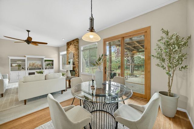 2206 Fort Point Dr, Gold River, CA 95670