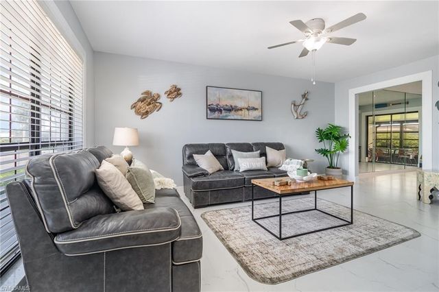 146 Clyburn WAY W I-6, Marco Island, FL 34145