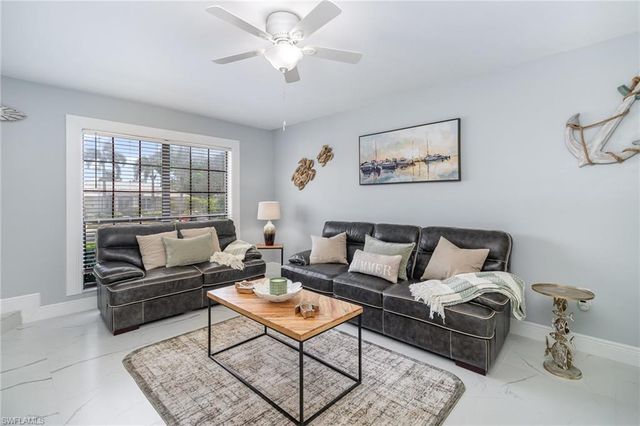 146 Clyburn WAY W I-6, Marco Island, FL 34145