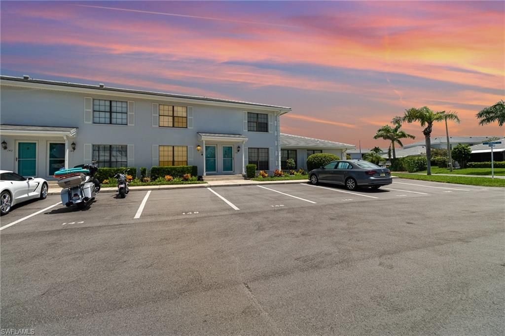 146 Clyburn WAY W I-6, Marco Island, FL 34145