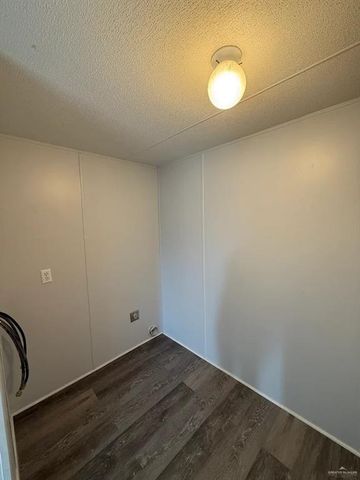 32962 Blue Jay Way, Los Fresnos, TX 78566