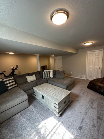 1524 Somerset Court, Mount Pleasant, MI 48858