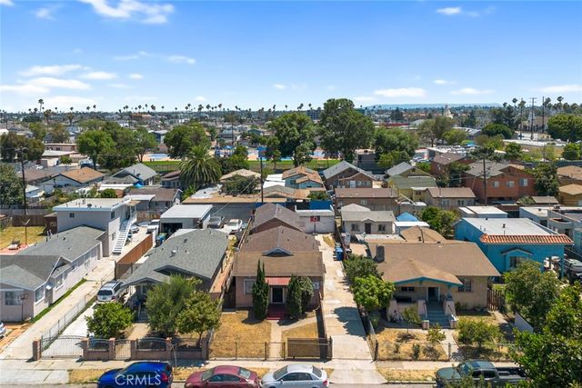 924 W 76th, Los Angeles, CA 90044