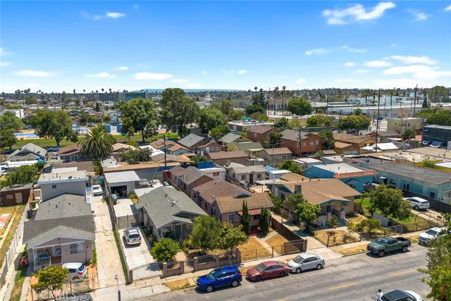 924 W 76th, Los Angeles, CA 90044