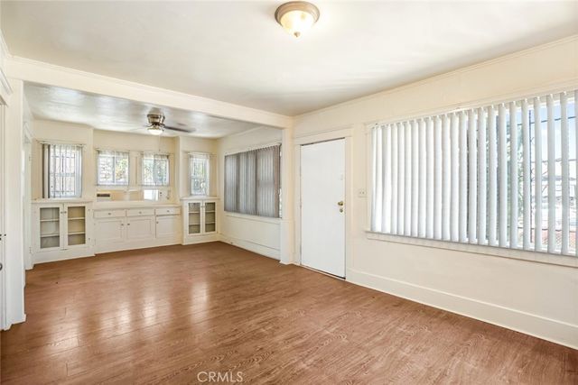 924 W 76th, Los Angeles, CA 90044