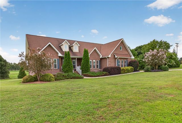 200 Willow Ridge Road, Westminster, SC 29693